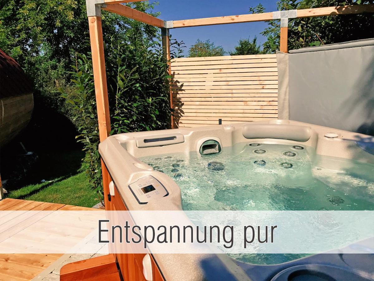 Huette41: Ganze Huette Nah Am See Mit Privatem Whirlpool, Sauna. Umzaeunt. 발트키르헨 외부 사진